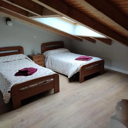 Calle Abeto,1 펜션 Burgo