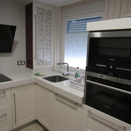 Calle Abeto,1 Holiday home Burgos